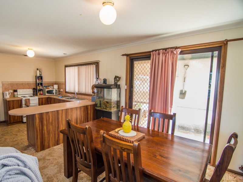 13 Rowe Street, Cobdogla SA 5346