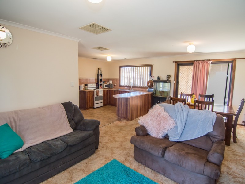 13 Rowe Street, Cobdogla SA 5346
