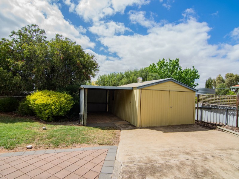 15 Spriggs Street, Berri SA 5343