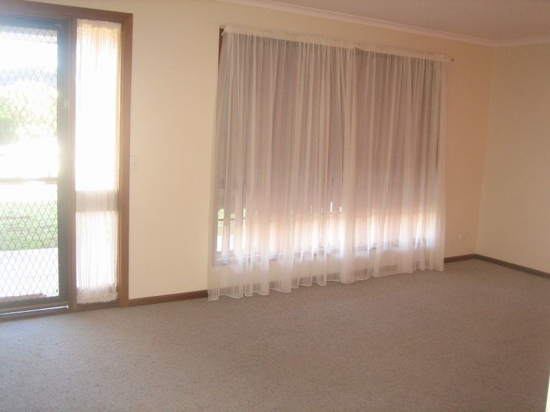 34 Hall Crescent, Loxton SA 5333