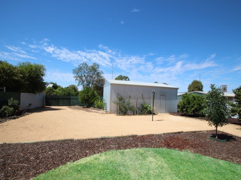 15 Dickerson Street, Barmera SA 5345
