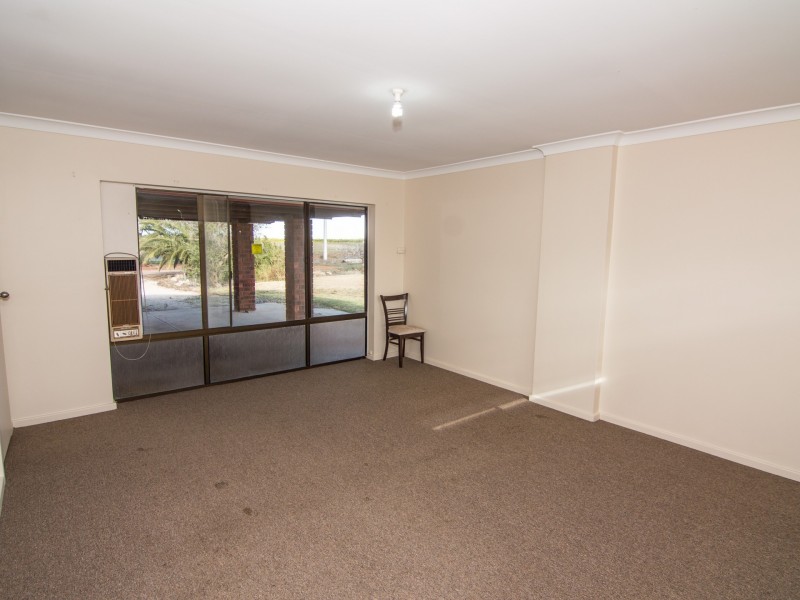 10 Quast Road, Loxton SA 5333