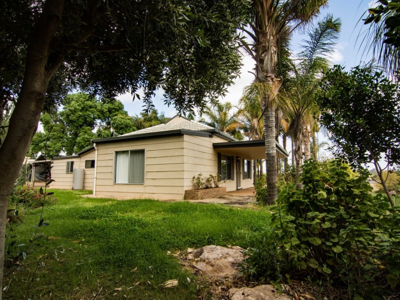 81 Tooravale Road, Berri SA 5343