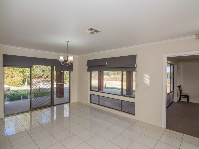 10 Quast Road, Loxton SA 5333