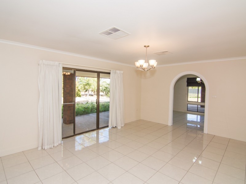 10 Quast Road, Loxton SA 5333