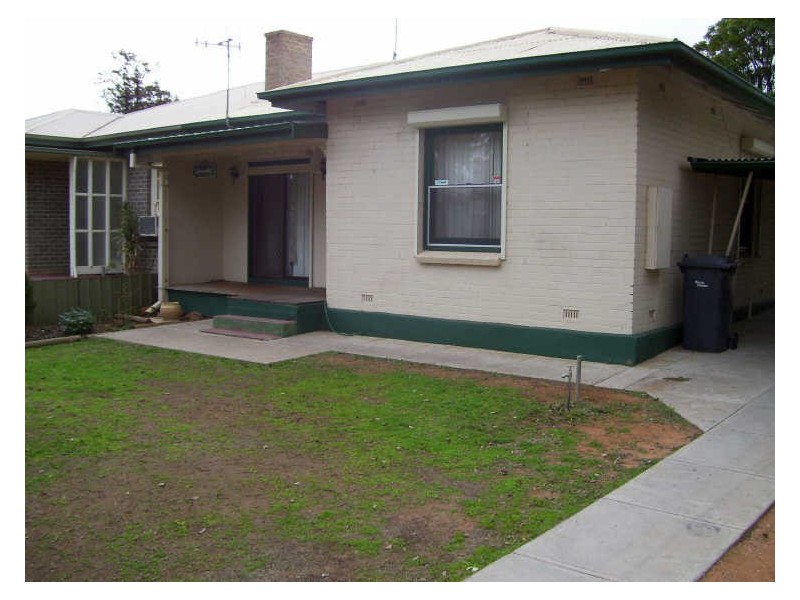 15 Seekamp Street, Berri SA 5343
