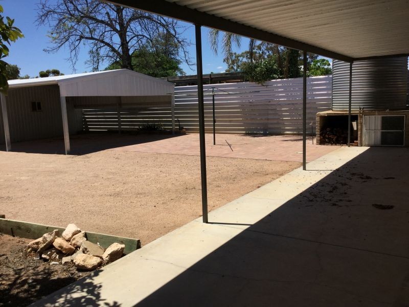 15 Malaga Tce, Berri SA 5343