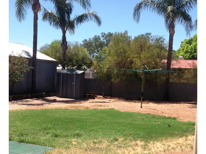 2 Clark Street, Berri SA 5343
