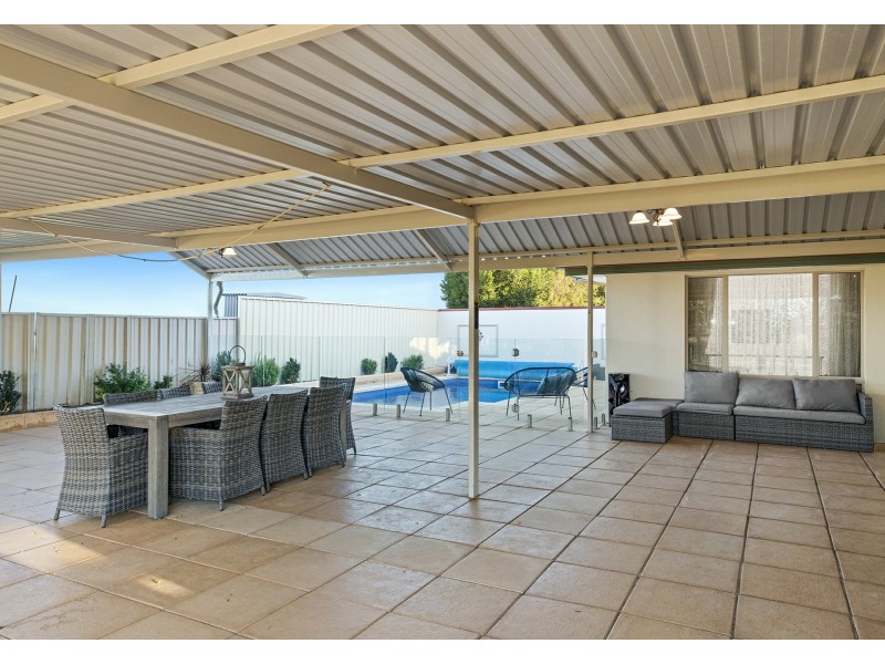 21137 Sturt Highway, Paringa SA 5340