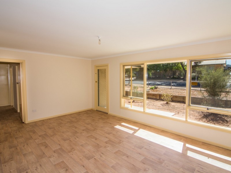 12 Roberts Street, Berri SA 5343