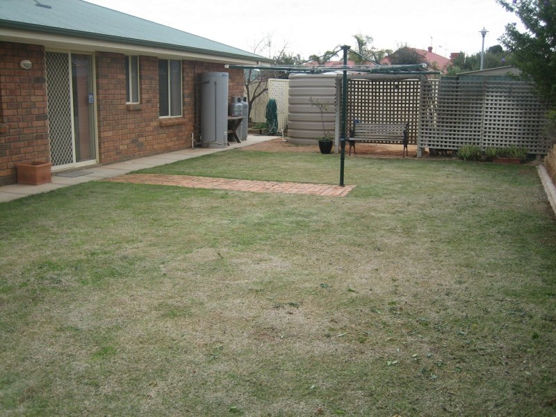 1 Huckstepp Court, Berri SA 5343