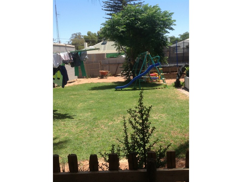 11 Cornwall Street, Berri SA 5343