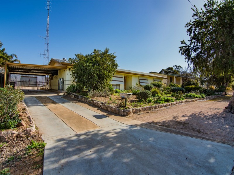 7 Dennis Street, Berri SA 5343