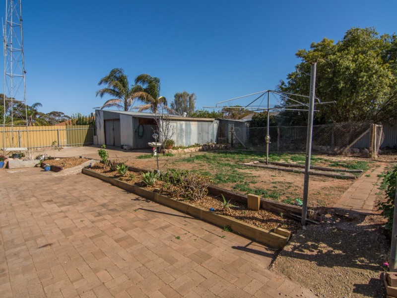 7 Dennis Street, Berri SA 5343