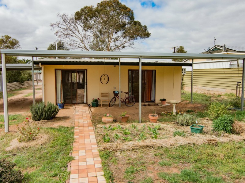 12 Matruh Street, Loxton North SA 5333