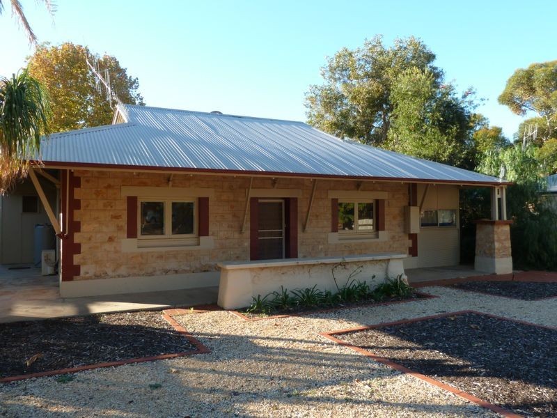 30 Laffer Street, Barmera SA 5345