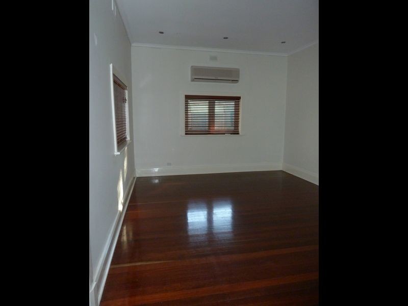 30 Laffer Street, Barmera SA 5345