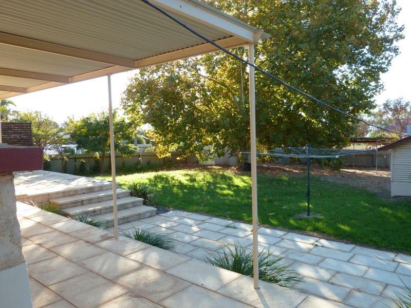 30 Laffer Street, Barmera SA 5345