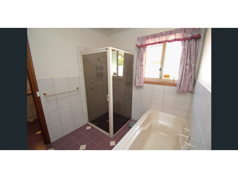 16A Railway Terrace, Renmark SA 5341