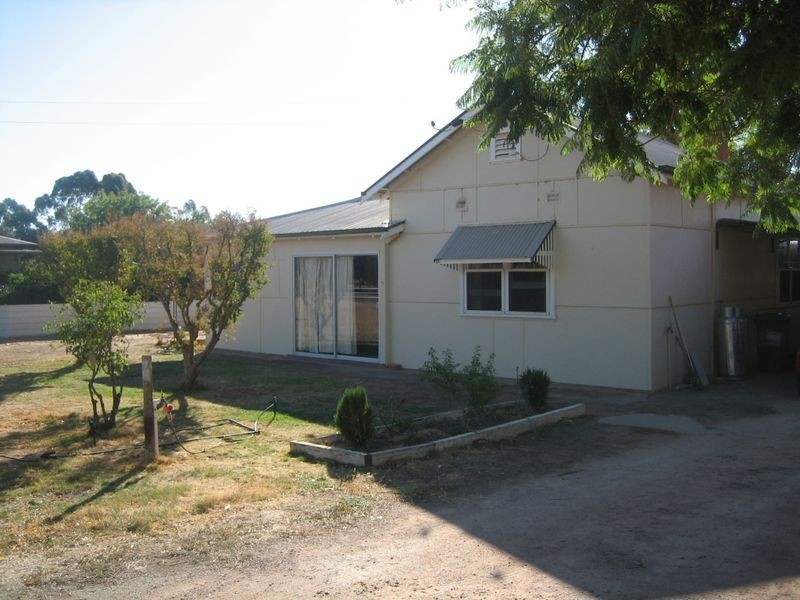 Pomroy Avenue, Lyrup SA 5343