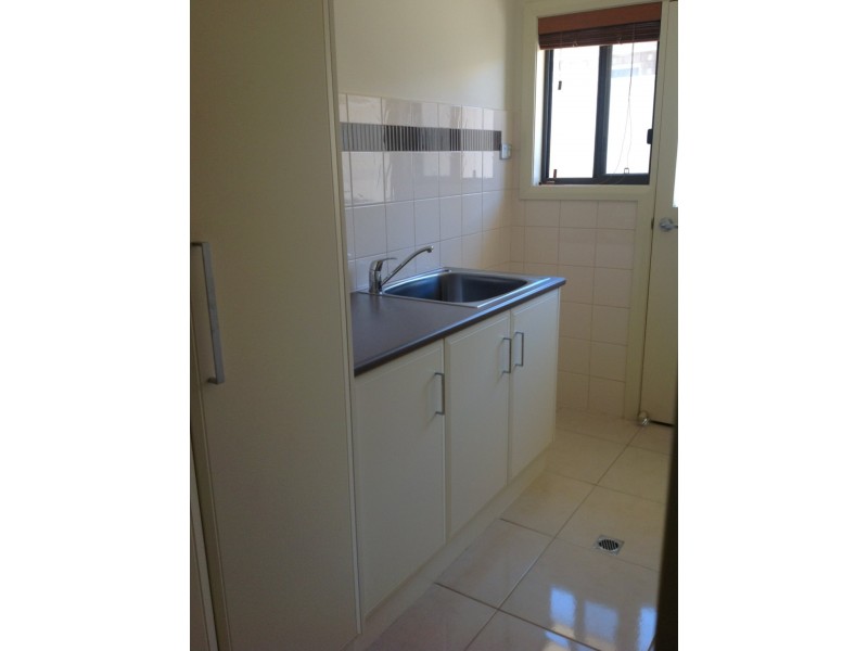 4 Tregenza Avenue, Berri SA 5343