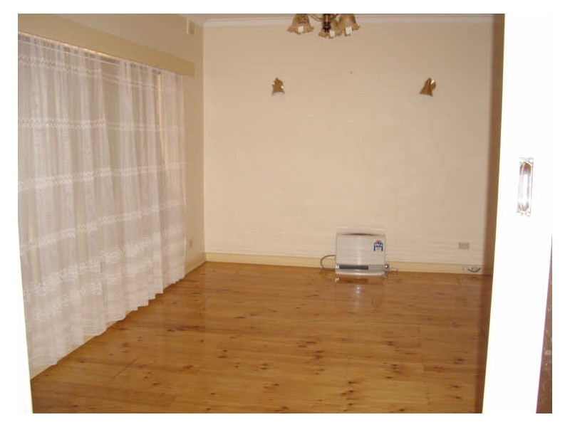 3 Waltham Street, Berri SA 5343