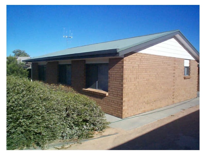 2/3 Mclean Street, Berri SA 5343