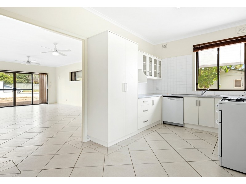 13 Cornwall Street, Berri SA 5343