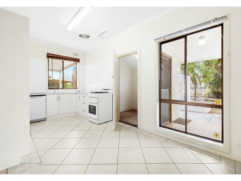 13 Cornwall Street, Berri SA 5343