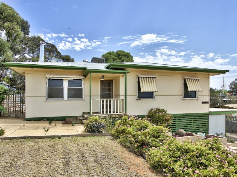 5 Thiele Avenue, Loxton SA 5333