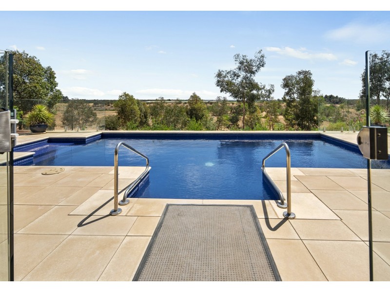158 Nicholls Road, Cooltong SA 5341
