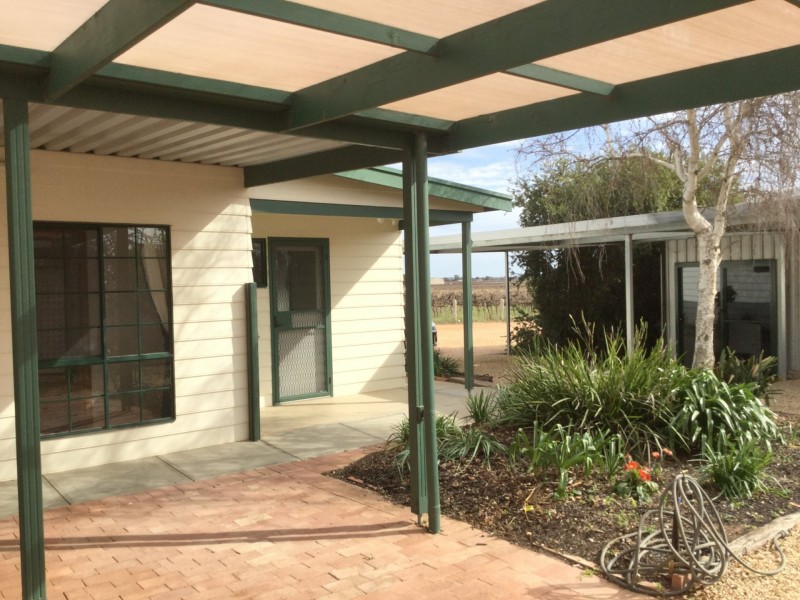 17129 Sturt Highway, Barmera SA 5345