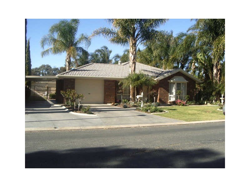 10 Railway Terrace, Renmark SA 5341