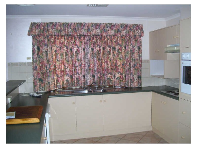 10 Railway Terrace, Renmark SA 5341