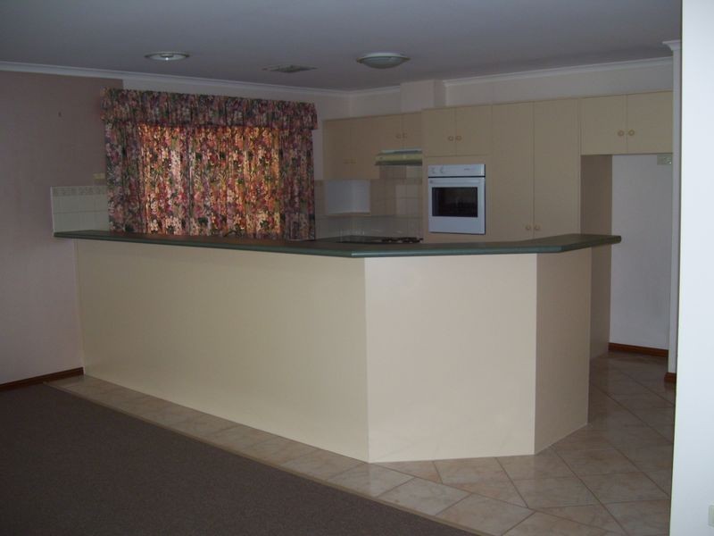 10 Railway Terrace, Renmark SA 5341