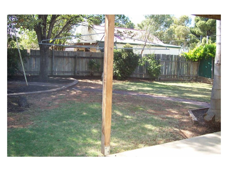 21 Fowles Street, Barmera SA 5345