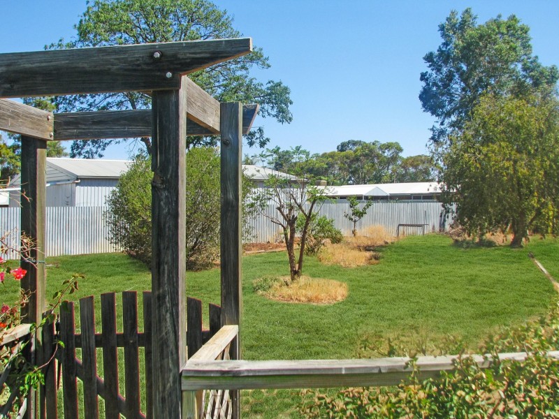 5 Coolibah Crescent, Renmark SA 5341