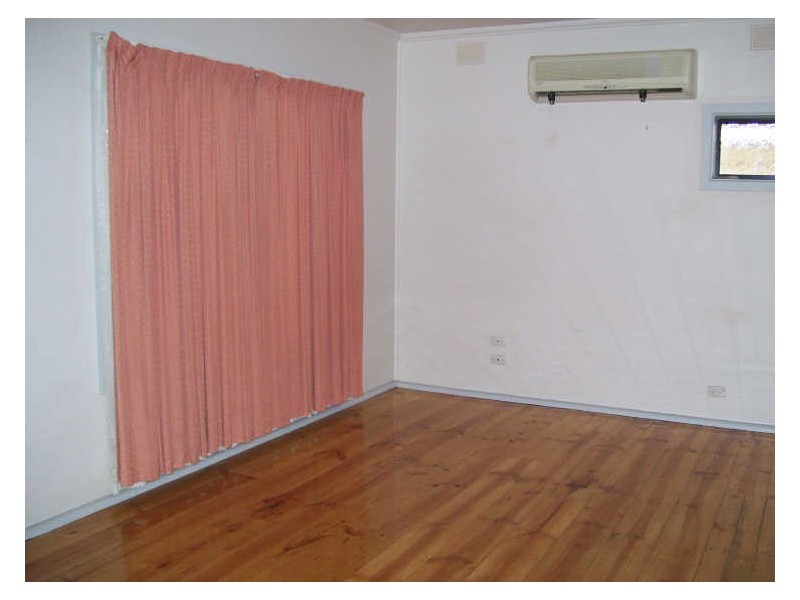 12 Farmer Street, Barmera SA 5345