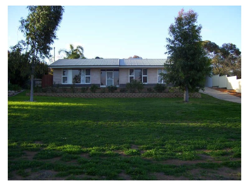 34 Old Sturt Highway, Berri SA 5343