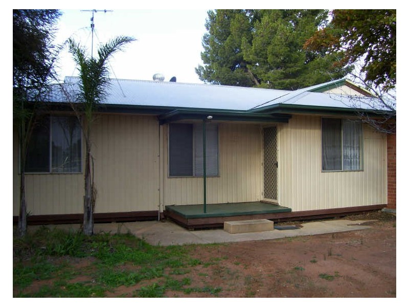 2 Paddick Street, Berri SA 5343