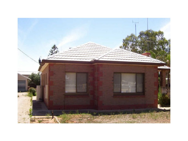 28 FOWLES STREET, Barmera SA 5345