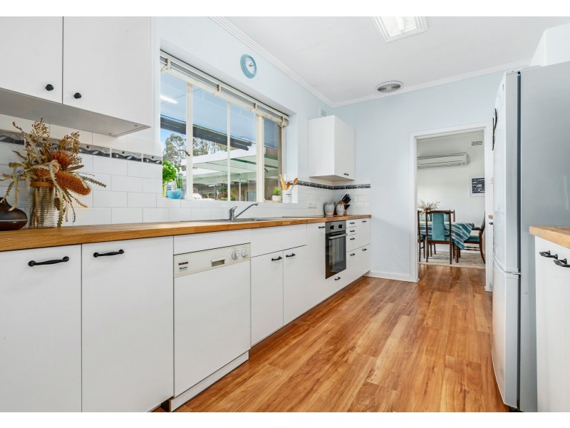 1 McMillan Street, Loxton SA 5333