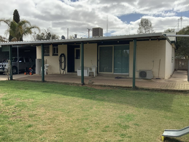 6 Roberts Street, Berri SA 5343