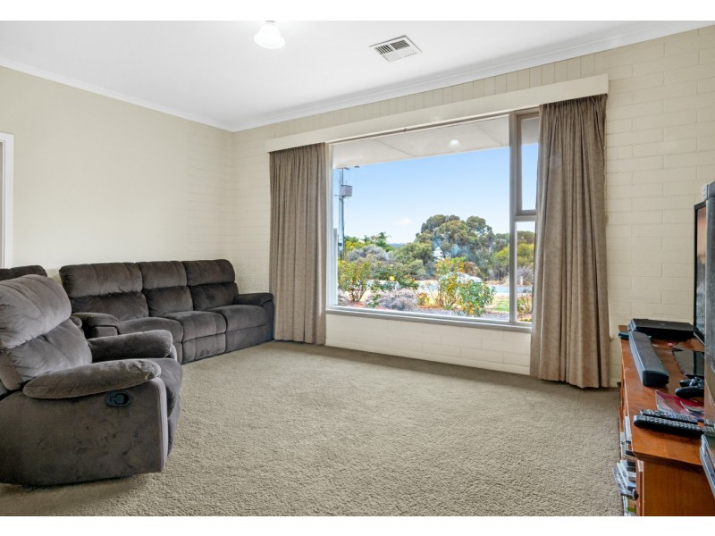 34 Old Sturt Highway, Berri SA 5343