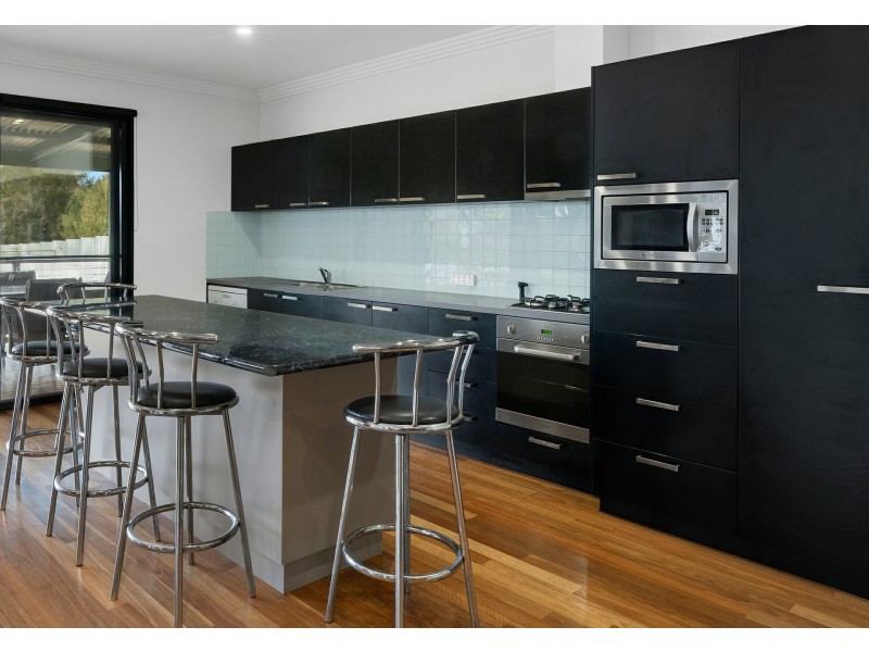 18 McIntosh Street, Loxton SA 5333