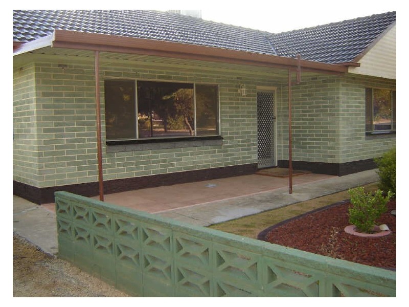 3 Waltham Street, Berri SA 5343