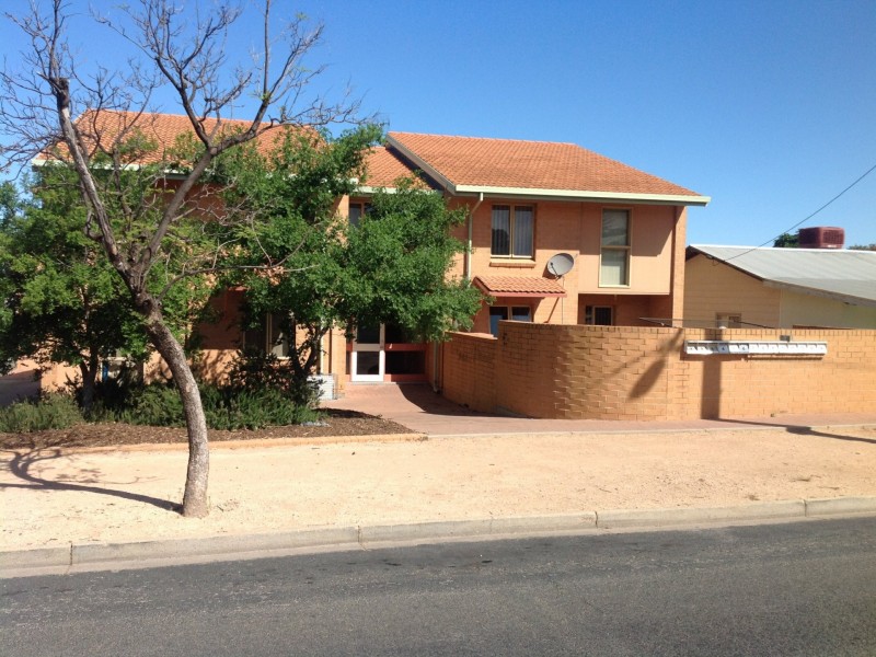 Unit 1/11 Coneybeer Street, Berri SA 5343