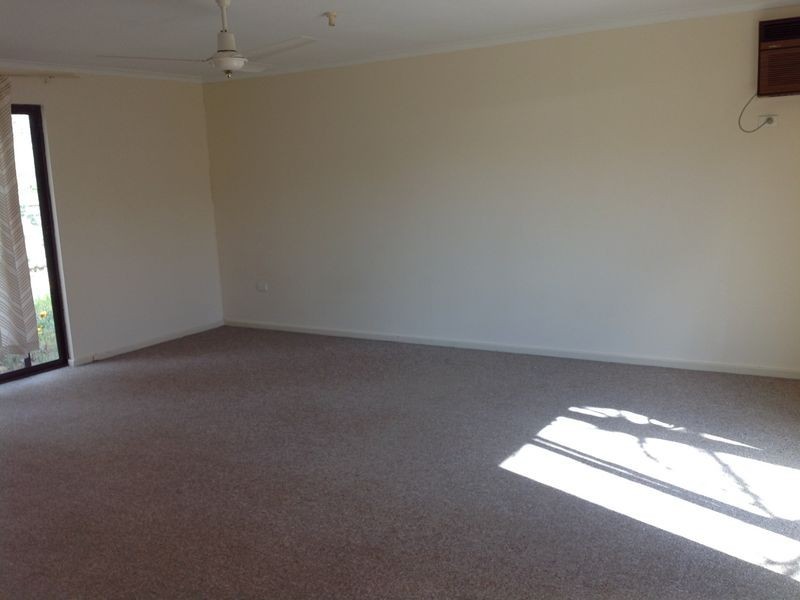 12 Matruh Street, Loxton SA 5333