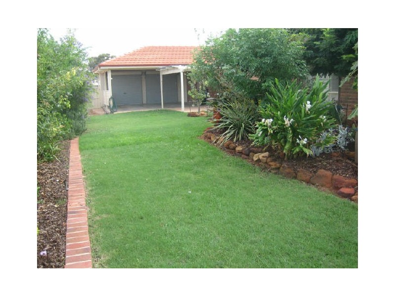 16 McLean Street, Berri SA 5343