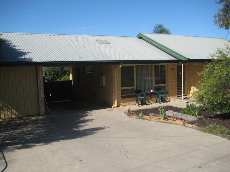 12 Roberts Street, Berri SA 5343